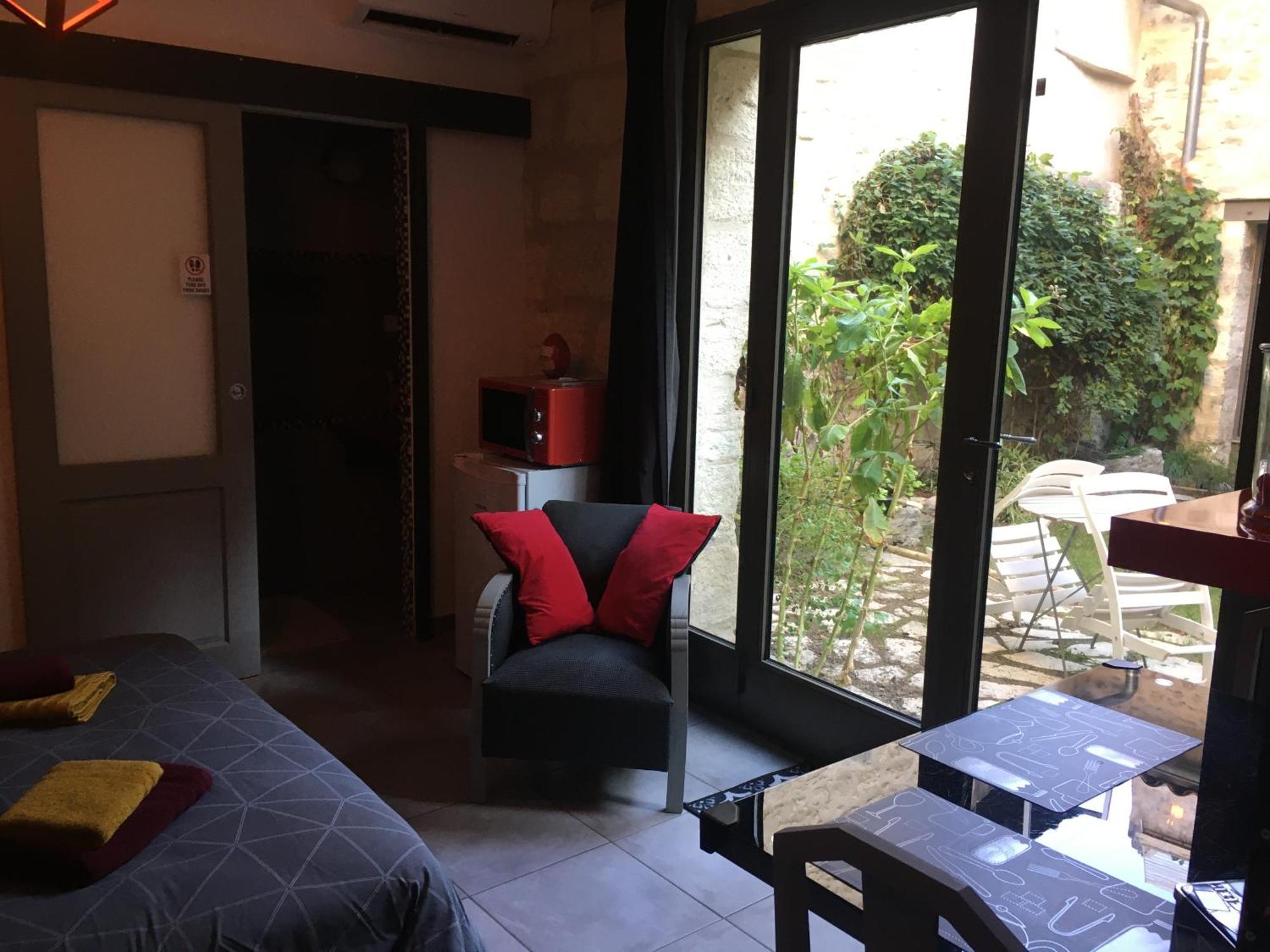 Chambre Sur Jardin Secret - Avignon Centre - Climatisee Екстер'єр фото